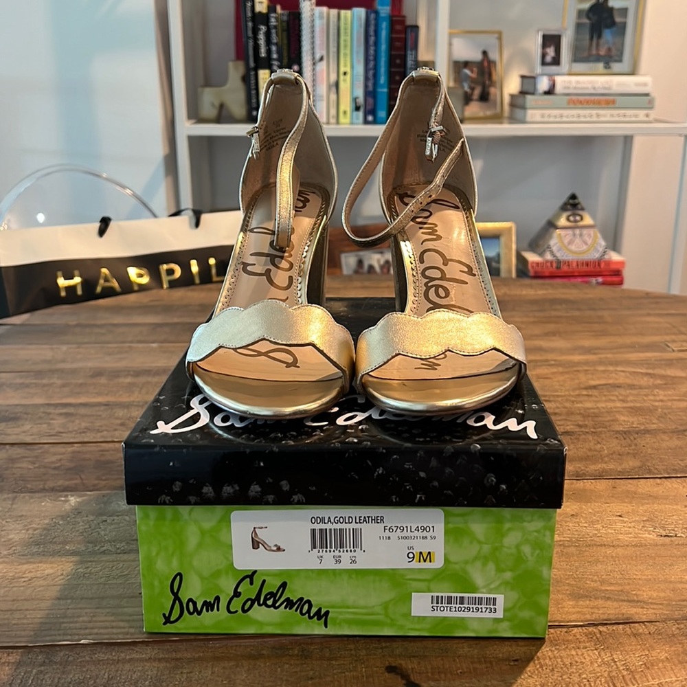 Sam Edelman Odila gold leather strapped sandals 9M